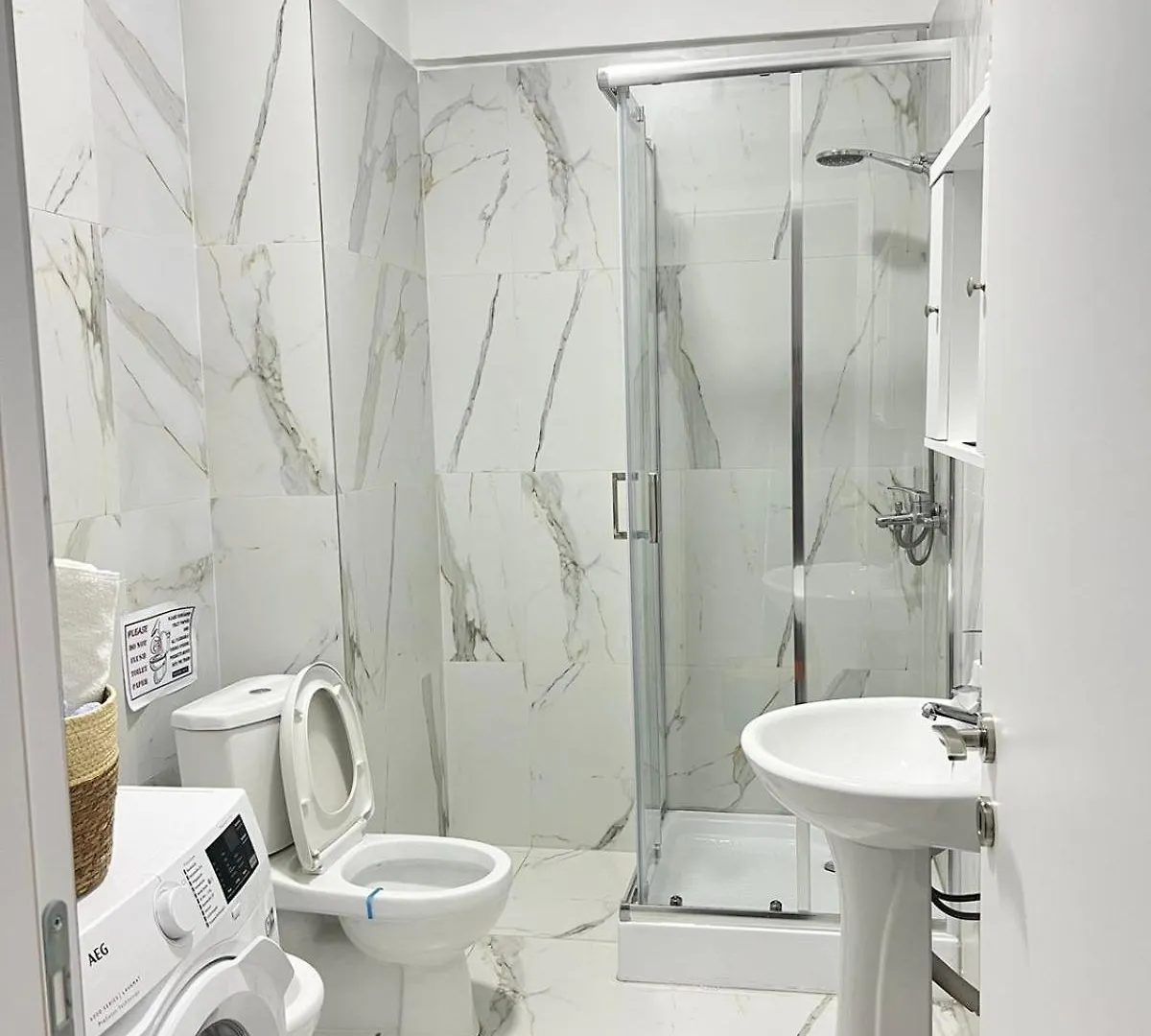 Soffi Apartament Tirana Apartment
